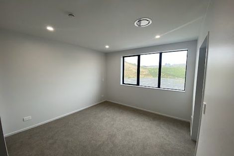 Photo of property in 50 Oakum Road, Whitby, 5024