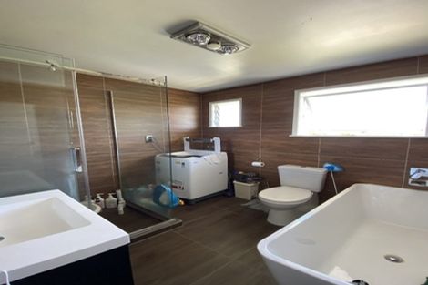 Photo of property in 26 Kiteroa Terrace, Rothesay Bay, Auckland, 0630