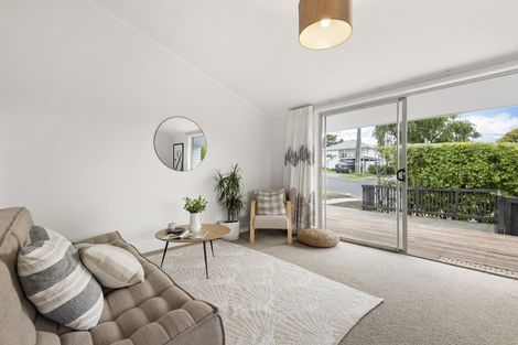 Photo of property in 1/9 Evan Street, Belmont, Auckland, 0622