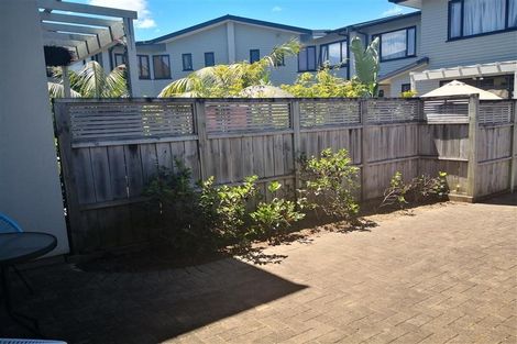 Photo of property in 12/2 Armoy Drive, East Tamaki, Auckland, 2016