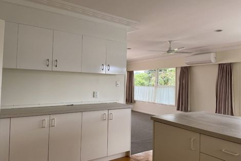 Photo of property in 1/2a Ascot Avenue, Narrow Neck, Auckland, 0624