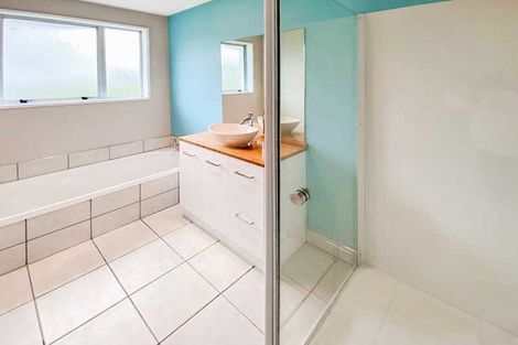 Photo of property in 3 Mckenzie Place, Waikuku Beach, 7402