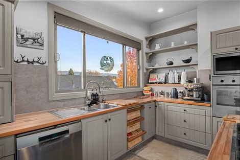 Photo of property in 30 Kerry Street, Alexandra, 9320