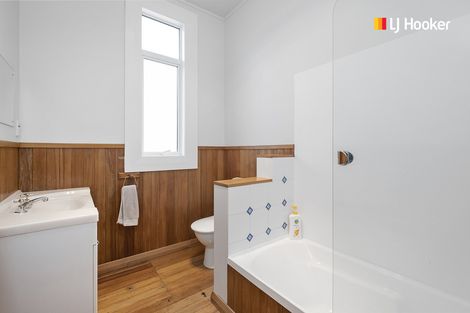 Photo of property in 23 Hargest Crescent, Saint Kilda, Dunedin, 9012