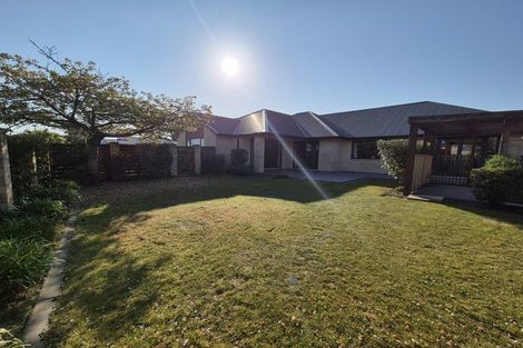 Photo of property in 29 Foresters Crescent, Parklands, Christchurch, 8083