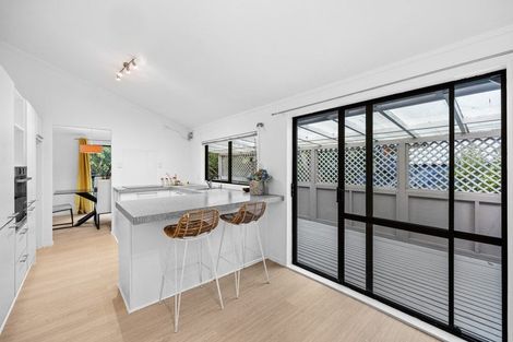 Photo of property in 66 Gledstane Road, Stanmore Bay, Whangaparaoa, 0932