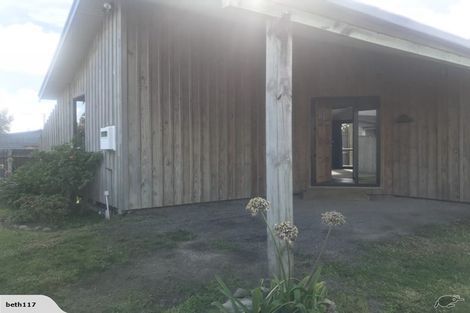 Photo of property in 2 Dodds Crescent, Otaki Beach, Otaki, 5512