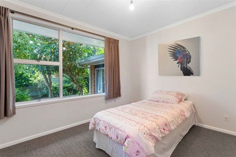 Photo of property in 6 Freebairn Street, Redwood, Christchurch, 8051