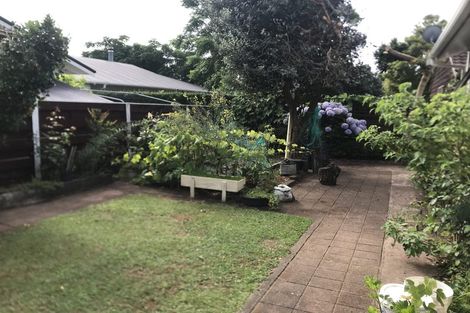 Photo of property in 16 Pohutukawa Place, Ellerslie, Auckland, 1051