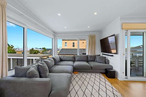 Photo of property in 3/175 Birkenhead Avenue, Birkenhead, Auckland, 0626