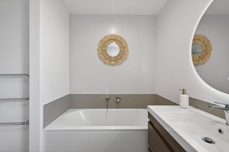 Photo of property in 2/21 Cob Crescent, Woolston, Christchurch, 8062