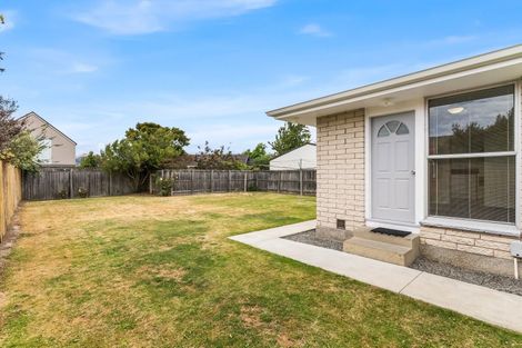 Photo of property in 2/17 Blakehall Place, Spreydon, Christchurch, 8024