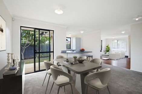 Photo of property in 1 Ranch Place, Pukekohe, 2120