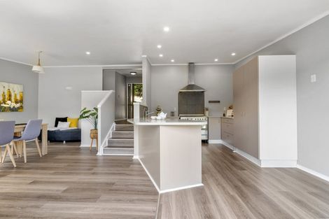 Photo of property in 55 Tram Valley Road, Swanson, Auckland, 0614