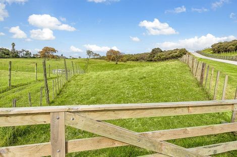 Photo of property in 13 Slater Road, South Head, 0874