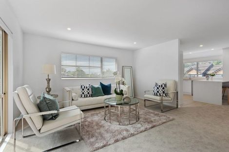 Photo of property in 18 Langana Avenue, Browns Bay, Auckland, 0630