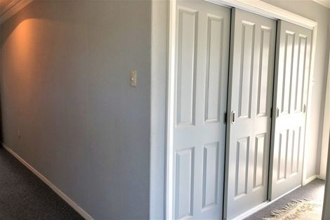 Photo of property in 22 Golfers Drive, Balclutha, 9230