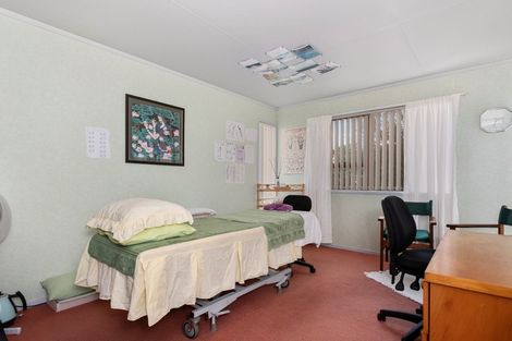 Photo of property in 84 Percy Road, Papamoa Beach, Papamoa, 3118