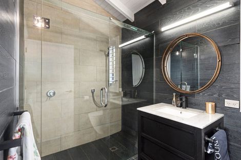 Photo of property in 255 Mangatawhiri Road, Omaha, Warkworth, 0986