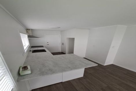 Photo of property in 30 Faith Bullock Place, New Lynn, Auckland, 0600