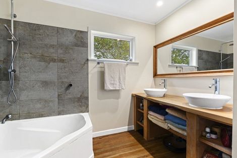 Photo of property in 17 Upper Pitone Road, Pitone, New Plymouth, 4374