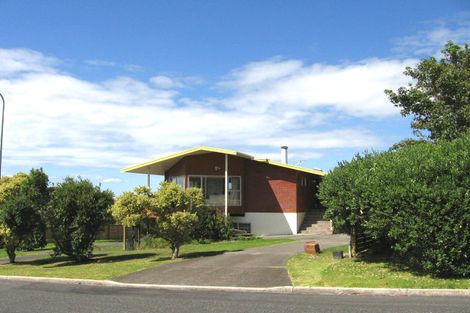 Photo of property in 19 Clifton Road, Browns Bay, Auckland, 0630