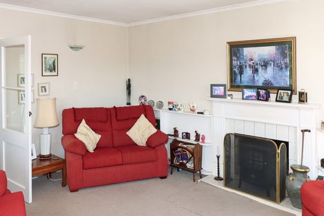Photo of property in 8 Lincoln Road, Carterton, 5713