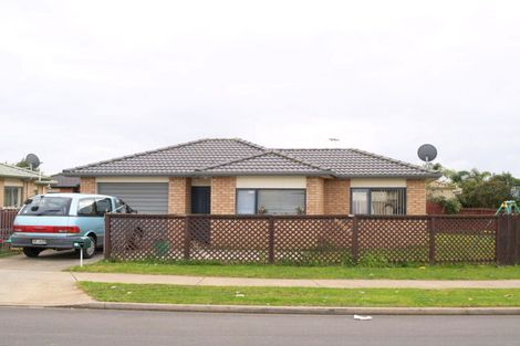 Photo of property in 11 Langiola Drive, Favona, Auckland, 2024