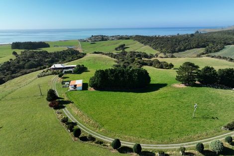 Photo of property in 61 Tinico Road, Kaka Point, Balclutha, 9271