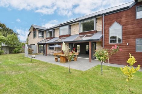 Photo of property in 8 Cunneen Place, Aidanfield, Christchurch, 8025