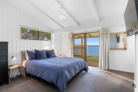 Photo of property in 690 Pukehina Parade, Pukehina, Te Puke, 3189