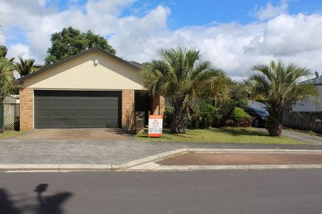 Photo of property in 6 Roy Maloney Drive, Henderson, Auckland, 0612