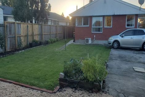 Photo of property in 2/82 Grahams Road, Burnside, Christchurch, 8041