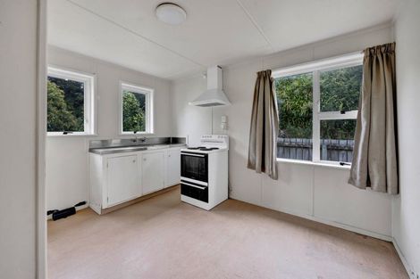 Photo of property in 6 Mill Road, New Plymouth, 4310