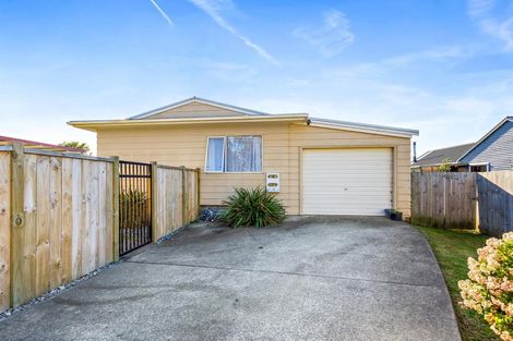 Photo of property in 49a Springs Road, Parakai, 0830