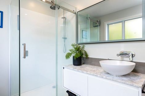 Photo of property in 3 Russell Street, Picton, 7220