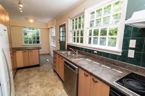 Photo of property in 13 David Crescent, Karori, Wellington, 6012