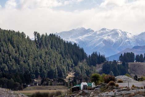 Photo of property in 13 Jackson Rise, Luggate, Wanaka, 9383