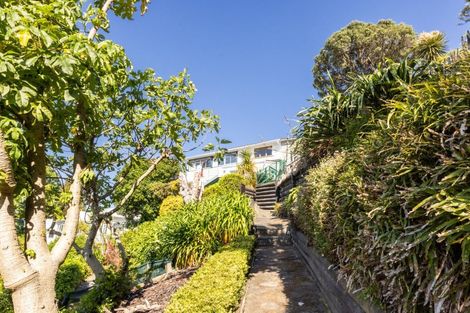 Photo of property in 3 Lucy Road, Bluff Hill, Napier, 4110