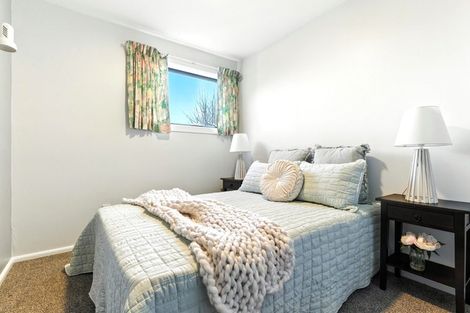 Photo of property in 19 Elwyn Place, Avonhead, Christchurch, 8042