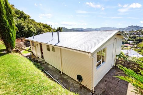 Photo of property in 14 Voltaire Street, Karori, Wellington, 6012