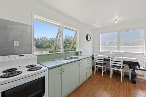 Photo of property in 6 Kirby Street, Glendene, Auckland, 0602
