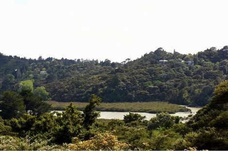 Photo of property in 65 Laingholm Drive, Laingholm, Auckland, 0604