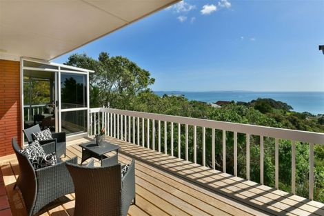 Photo of property in 252 Whangaparaoa Road, Red Beach, 0932