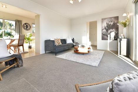 Photo of property in 15 Hand Road, Helensville, 0800