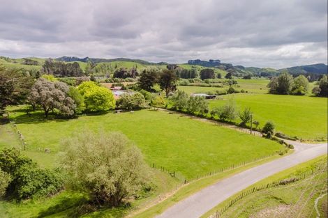 Photo of property in 300 Hinemoa Valley Road, Kaitawa, Pahiatua, 4981