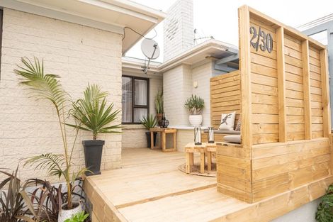 Photo of property in 2/30 Union Street, Papakura, 2110