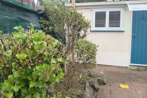 Photo of property in 12 Caroline Street, Mount Victoria, Wellington, 6011