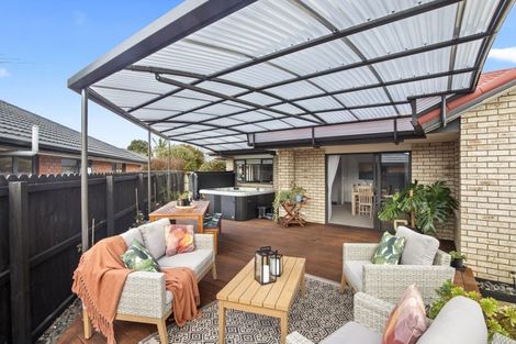 Photo of property in 27 Greig Place, Pukekohe, 2120