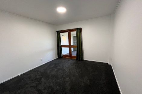 Photo of property in 24 Hurstbourn Priors, Goodwood Heights, Auckland, 2105